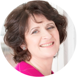 Beverley Sayers Headshot